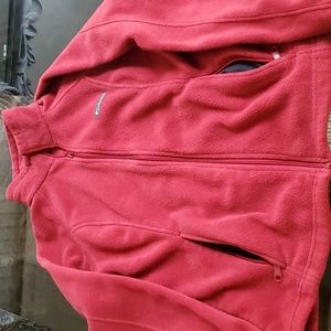 Columbia brand ladies burgundy zip front fleece in size Large regular